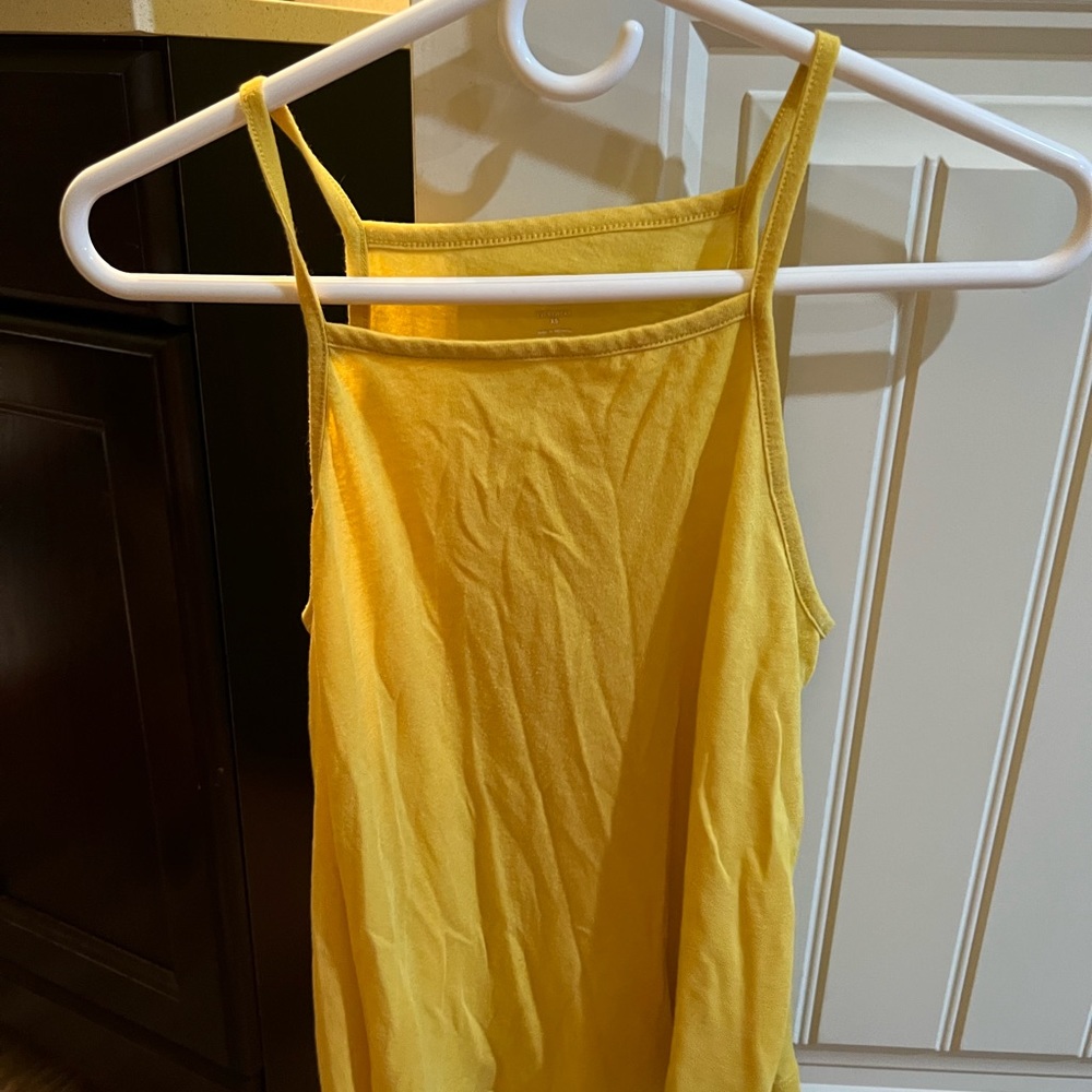 Spaghetti-Strap, super comfy, Yellow Tank!
